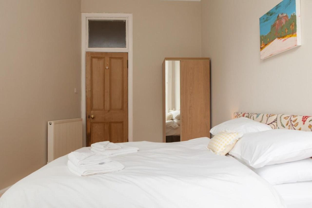 Amazing 4 Bedroom Apartment Just Off The Meadows Edinburgh Ngoại thất bức ảnh